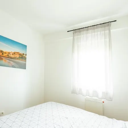 Sarmantan Stan U Centru Grada Apartamento