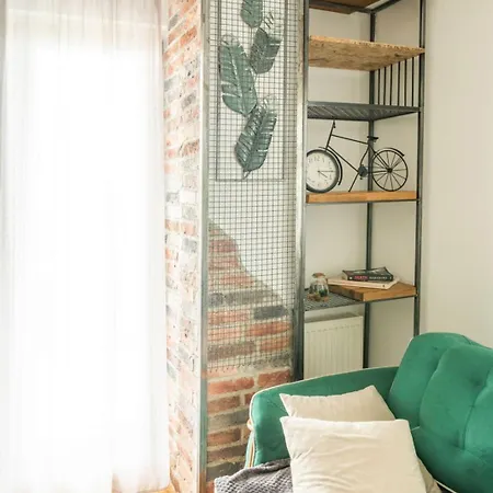 Sarmantan Stan U Centru Grada Apartamento *
