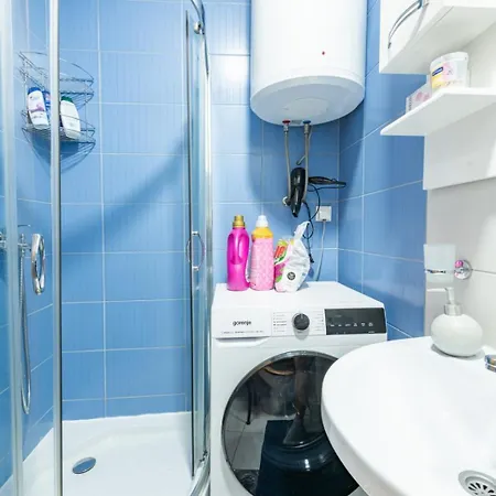 Apartment Sarmantan Stan U Centru Grada *