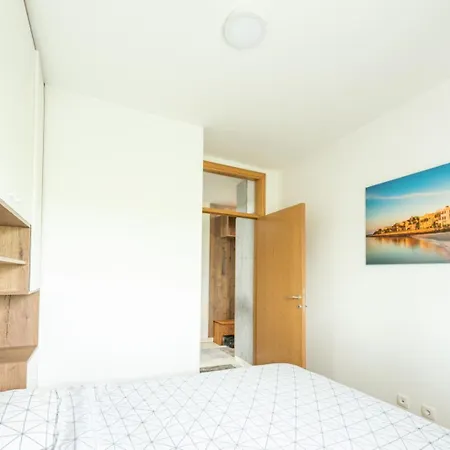 Sarmantan Stan U Centru Grada 公寓 *