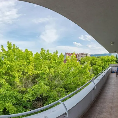 Sarmantan Stan U Centru Grada *