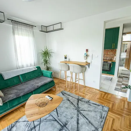 Sarmantan Stan U Centru Grada * Banja Luka